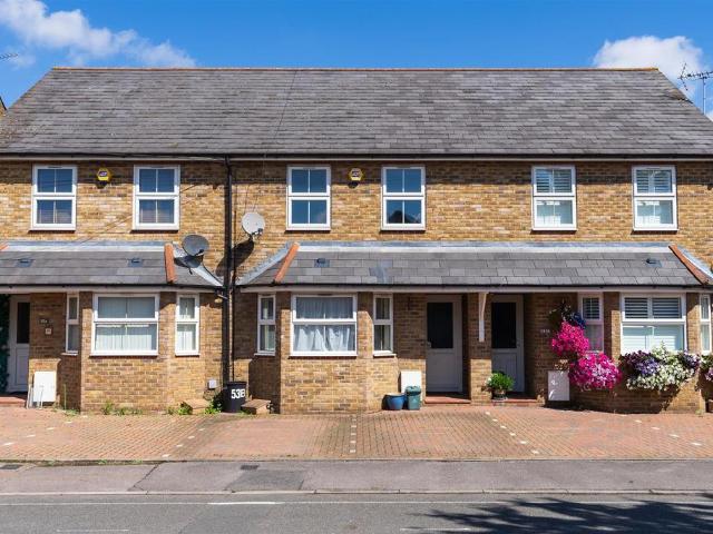 Bellclose Road, West Drayton UB7 3 bed terraced house to rent £2,200 pcm £508 pw