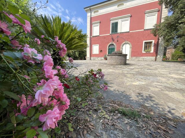 Bella villa con parco 1300m² Casciana Terme