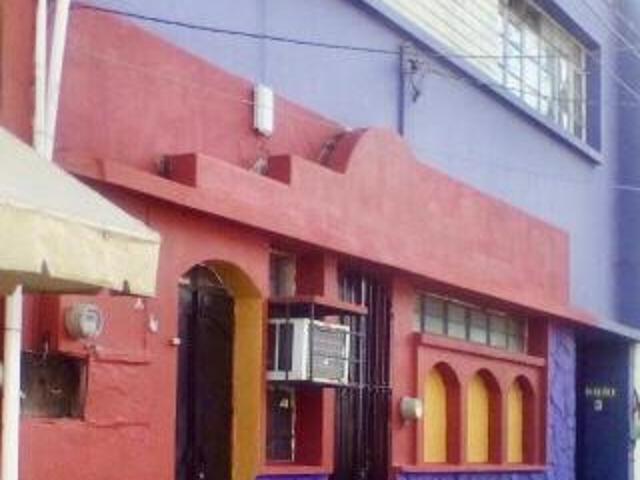 ¡Bella casa en el corazón de la ciudad!