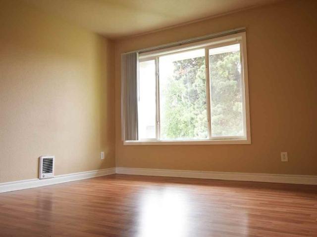 Bella Courtyard MEN5025 2 Bedroom Apartment for Rent at 5025 Sw Menlo Dr, Beaverton, OR 97005 Central Beaverton