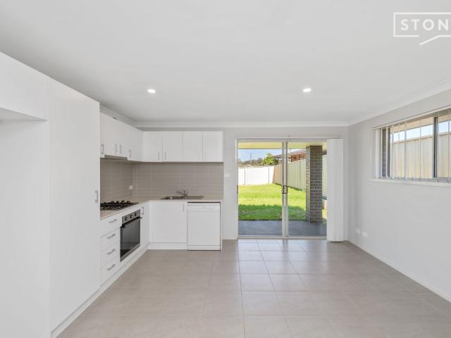 Bellbird, 2/5 Burril Street