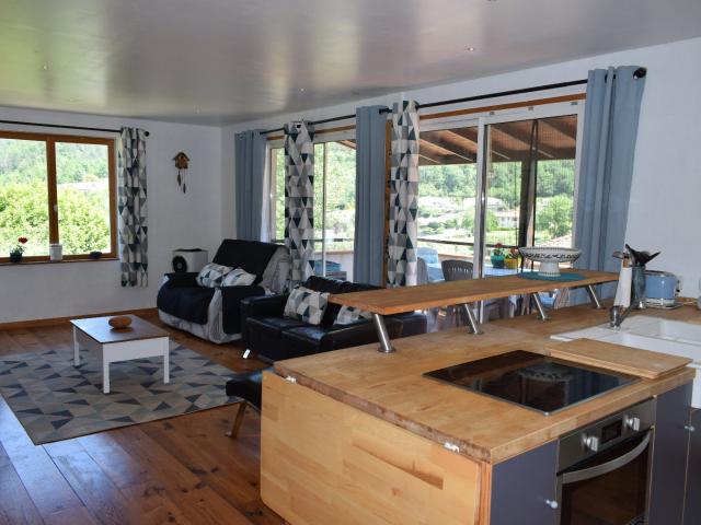 Belle villa au calme avec vues et jardin 132m² Axat
