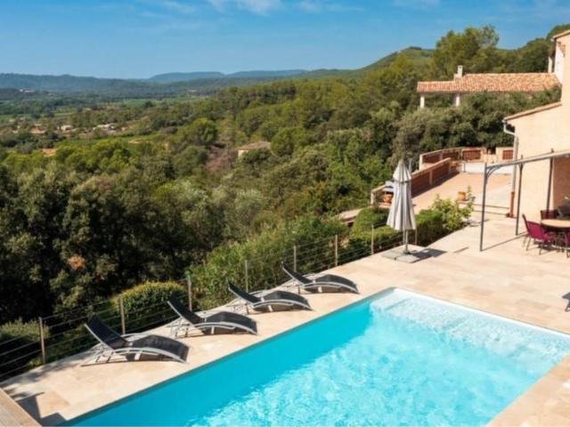Belle Villa Avec Studio Et Piscine Ensoleillée Avec Vue im. 205m² Les Arcs sur Argens
