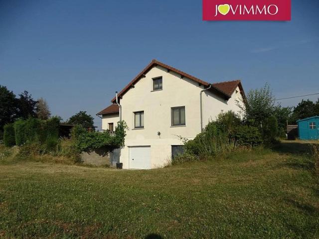 BELLE VILLA AVEC UNE VUE MAGNIFIQUE