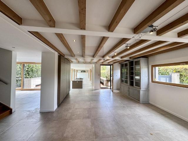 Belle villa contemporaine au coeur de la campagne genevoise