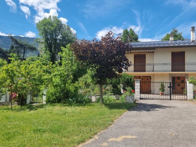BELLE VILLA DES ANNEES 60