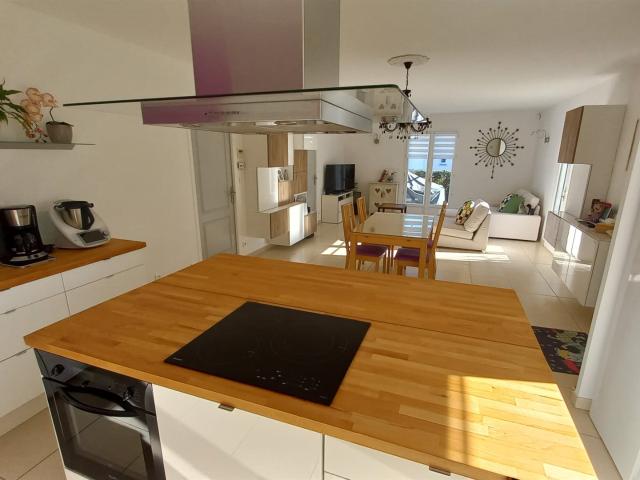 Belle villa en excellent état dans un village du Minervois. 91m² Sainte Valière
