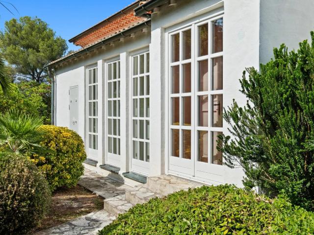 Belle villa provençale au coeur d'un domaine à Biot 276m² Biot