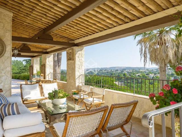Belle villa provençale avec piscine tennis 300m² Saint Paul
