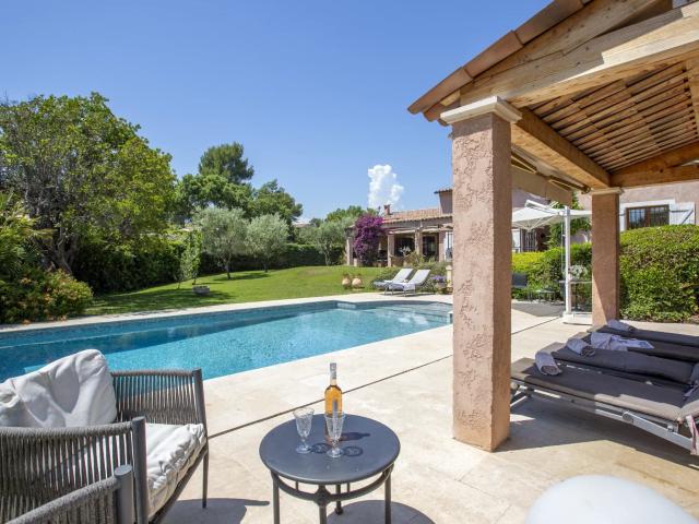 Belle villa provençale, Valbonne 233m² Valbonne