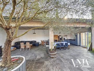 Belle Villa rénovée de 187 M2 avec piscine proximité ANSE 69