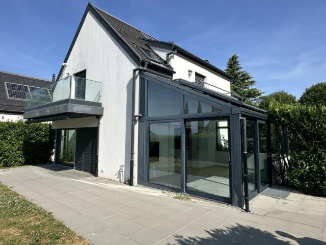 Belle villa récente, moderne et très fonctionnelle