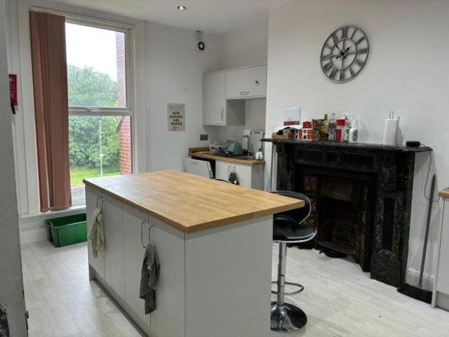 Belle Vue Road 9 bed house share to rent £4,878 pcm £1,126 pw