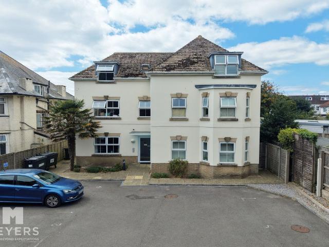 Belle Vue Road, Bournemouth, 3 BH6, 2 bed flat to rent, £1,395 pcm | PrimeLocation