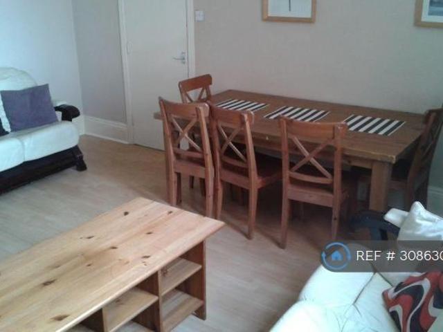 Belle Vue Road, Leeds, LS3 2 bed flat to rent £1,200 pcm £277 pw