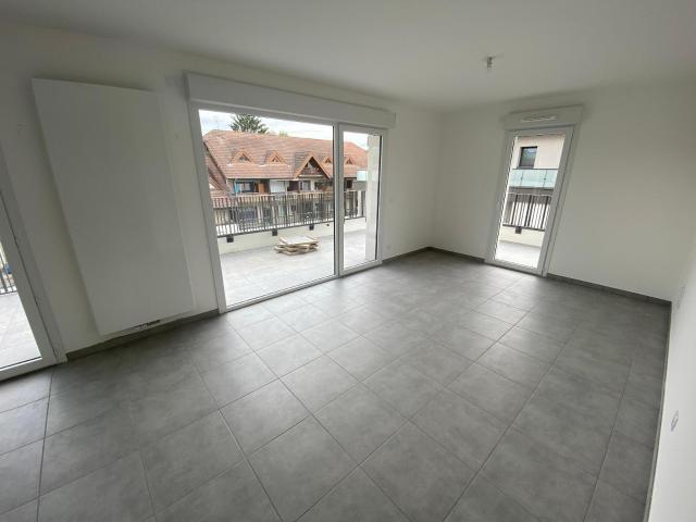 Belle affaire sur Thonon ! 74, avenue de Genève.