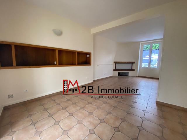 BELLE BRIARDE AVEC 855 M2 DE TERRAIN