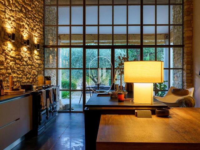 Belle demeure meublée avec piscine à vendre à Ménerbes 252m² Ménerbes