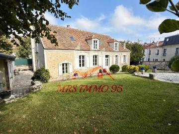 Belle demeure du Xvi siècle de 220 m2 sur 643 m2 220m² Ecouen