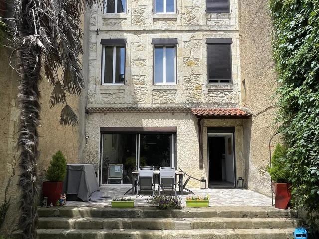 Belle demeure en centre ville 368m² Vic Fezensac