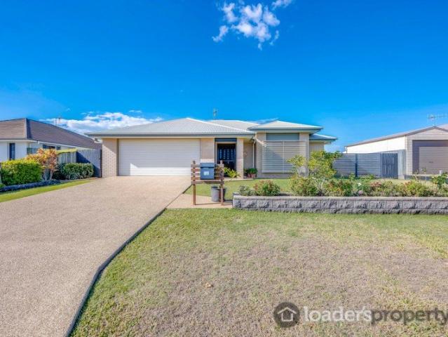 IMMACUALTE BELLE EDEN BRICK 4 BEDROOMS, MEDIA, SOLAR & BIG SHED on 817M2