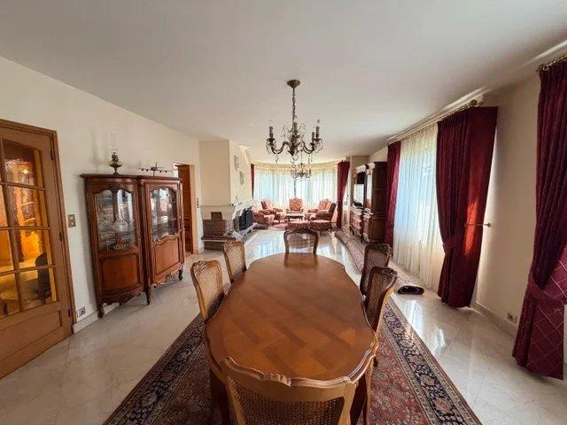 Belle ensemble immobilier proche N154 et tous commerces