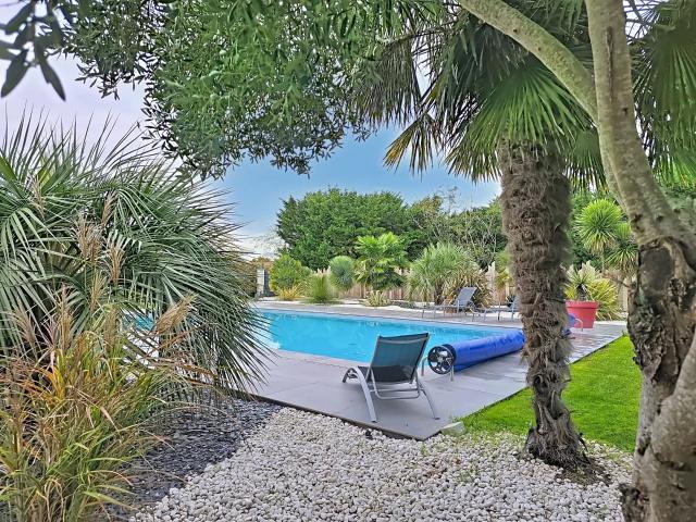 Belle et grande maison avec piscine en Sud Vendée
