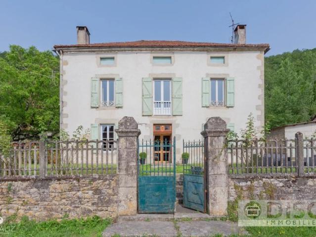 Belle et spacieuse maison de Maitre