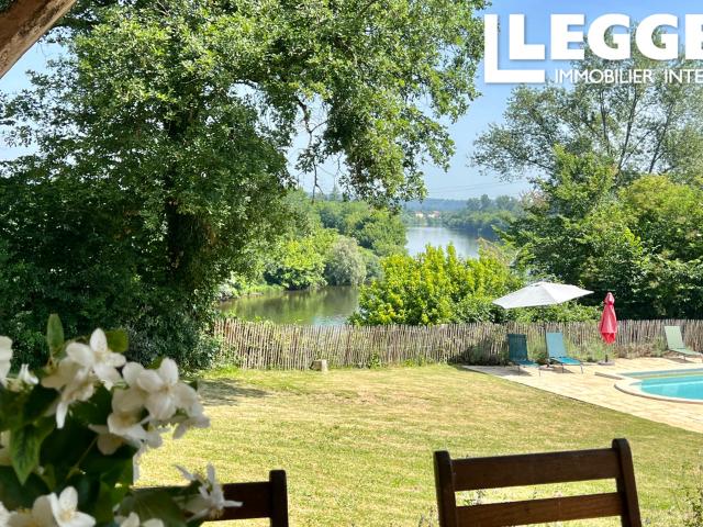 Belle ferme de 6 chambres en Dordogne avec piscine, vue rivière, près de Bordeaux et Saint Émilion