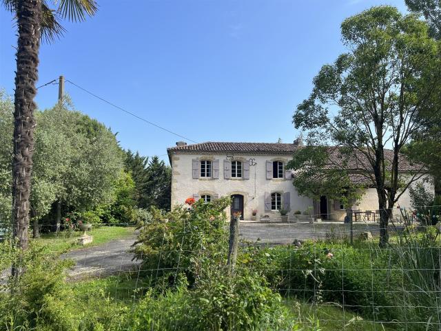 Belle ferme en pierre à la campagne gasconne 200m² Lectoure