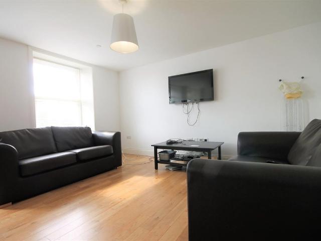Belle Grove Terrace, Spital Tongues NE2, 4 bed shared accommodation to rent, £2,140 pcm | PrimeLocation