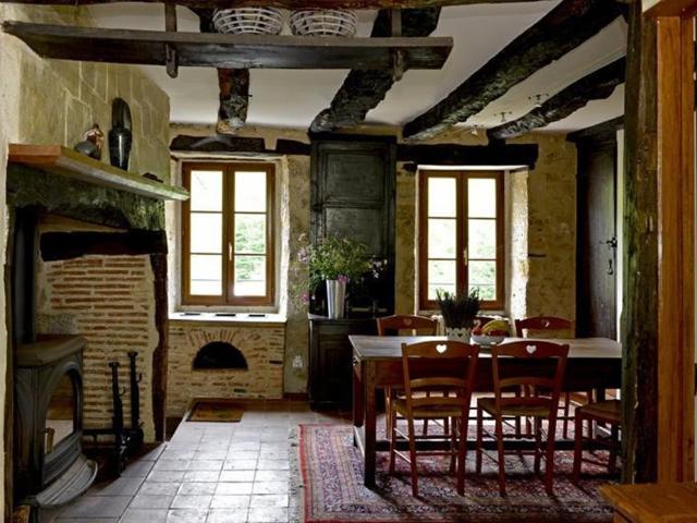 Belle longère composé de deux maisons 192m² Lauzès