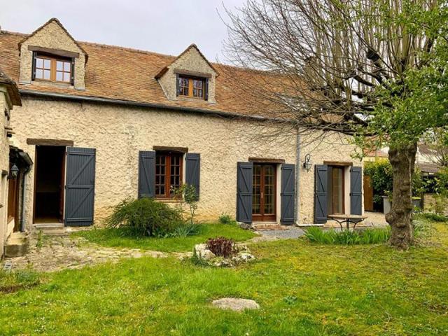 Belle longère de 130 m² avec son jardin bucolique Salins