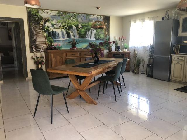 BELLE LONGERE 170 m2 GAILLAN EN MEDOC SUR 2,7 HECTARES, GARAGE