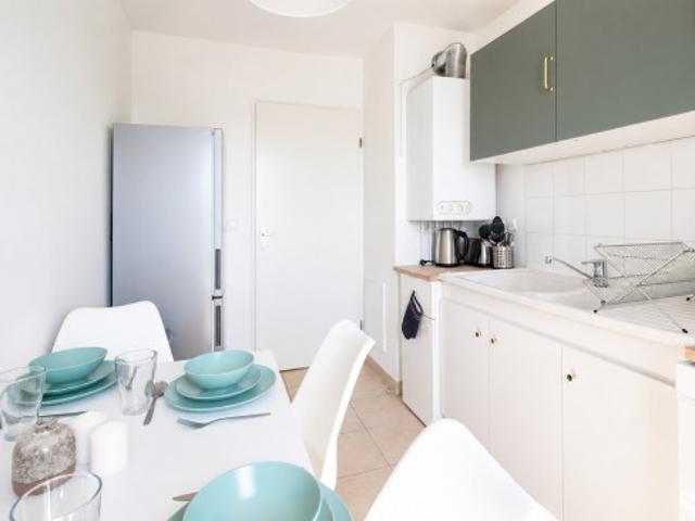 Belle logement de 11 m² à louer à Saint Denis SDN17