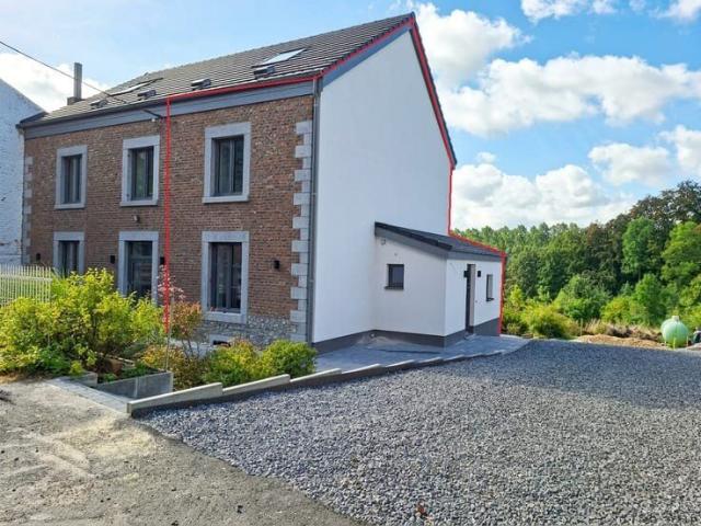 Belle maison 3 chambres PEB A cadre calme et champêtre