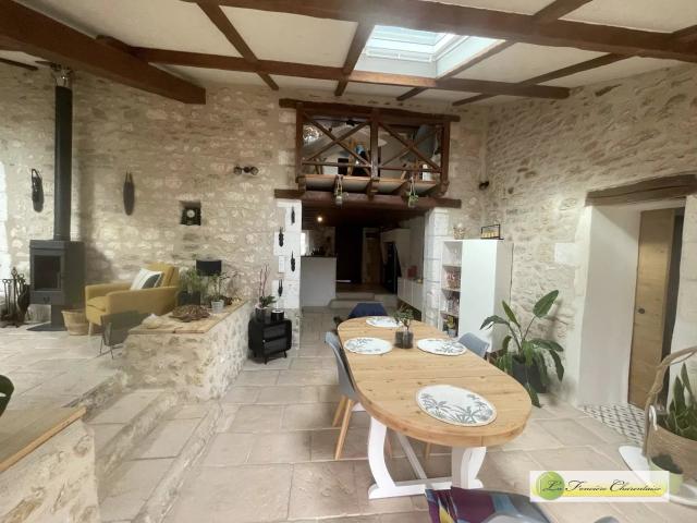 Belle maison 4 chambres à Magnac sur Touvre