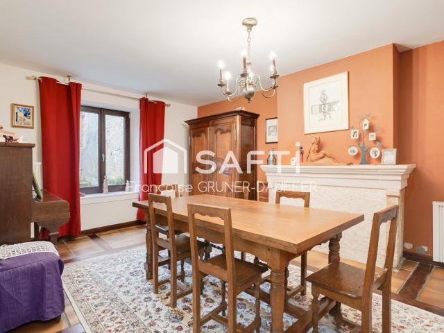 Belle maison 8 pièces avec accès PMR à l'étage 235m² Francheville
