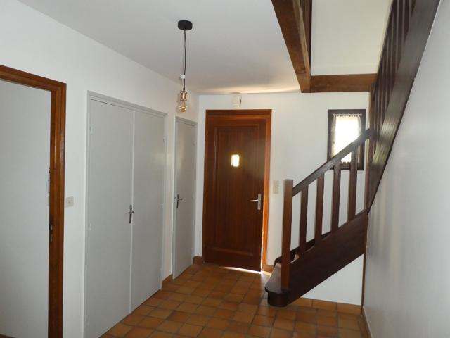 Belle maison Chateauneuf Sur Loire 5 pièces 4 chambres 1300 euros/mois