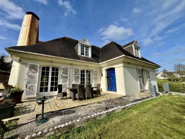 Belle maison d’environ 200m2 proche Hesdin