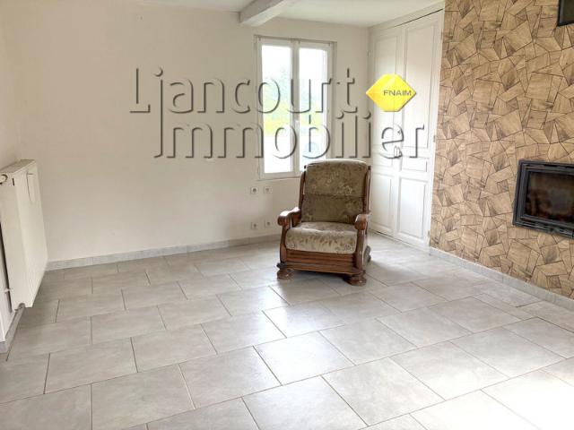 Belle maison ancienne secteur MONTDIDIER 10 min
