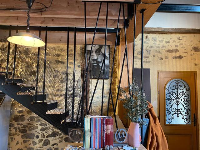 Belle maison ancienne rénovée de 259m² sur un terrain de plu. 259m² Mauléon