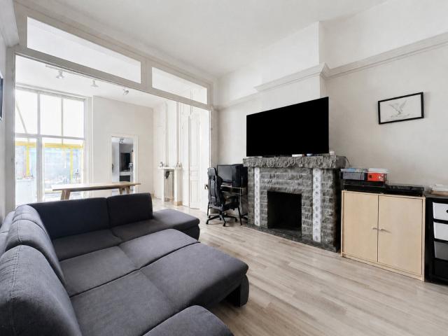 Belle maison au centre ville avec 4 chambres, 2 salles de ba