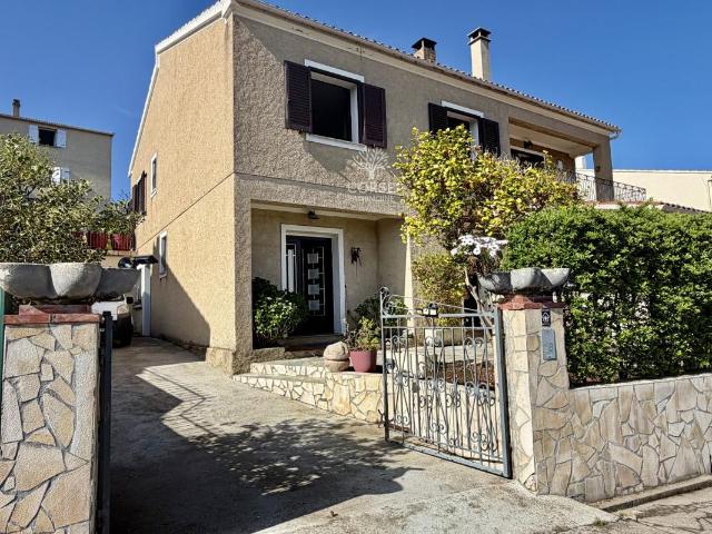 BELLE MAISON AVEC VUE PANORAMIQUE, CALME ET CHARME 20100 S