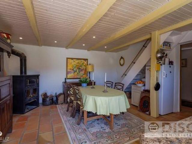 Belle maison avec dépendance, jardin et piscine