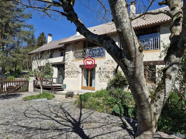 Belle maison avec gite independant 214m² Massat
