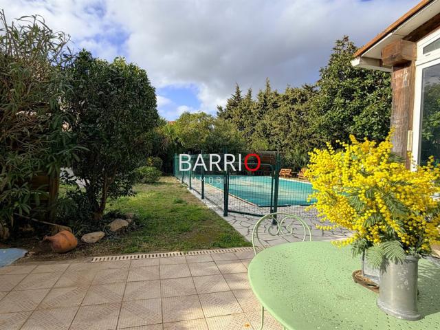 Belle Maison Avec Piscine Et Terrain 215m² Palau del Vidre