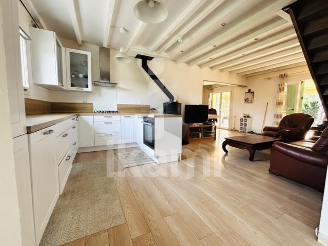 Belle maison avec piscine 141m² Saint Barthélemy de Vals