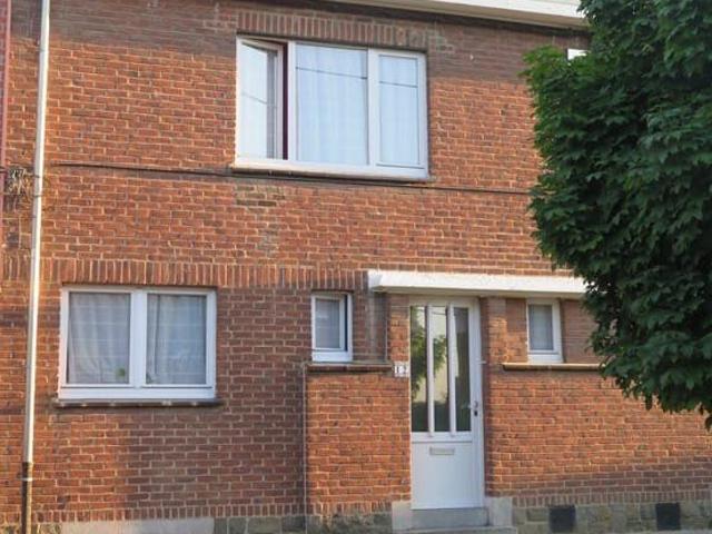 Belle maison d’habitation 2 façades avec jardin