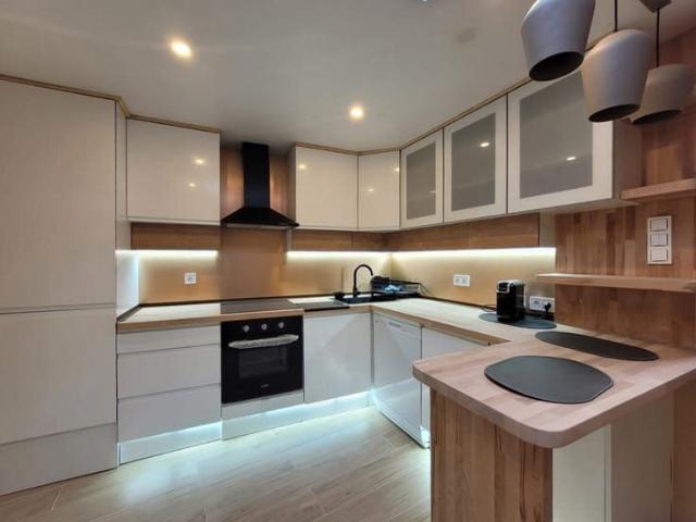 BELLE MAISON DEUX CHAMBRES AVEC JARDIN – ENTIÈREMENT RENOVE